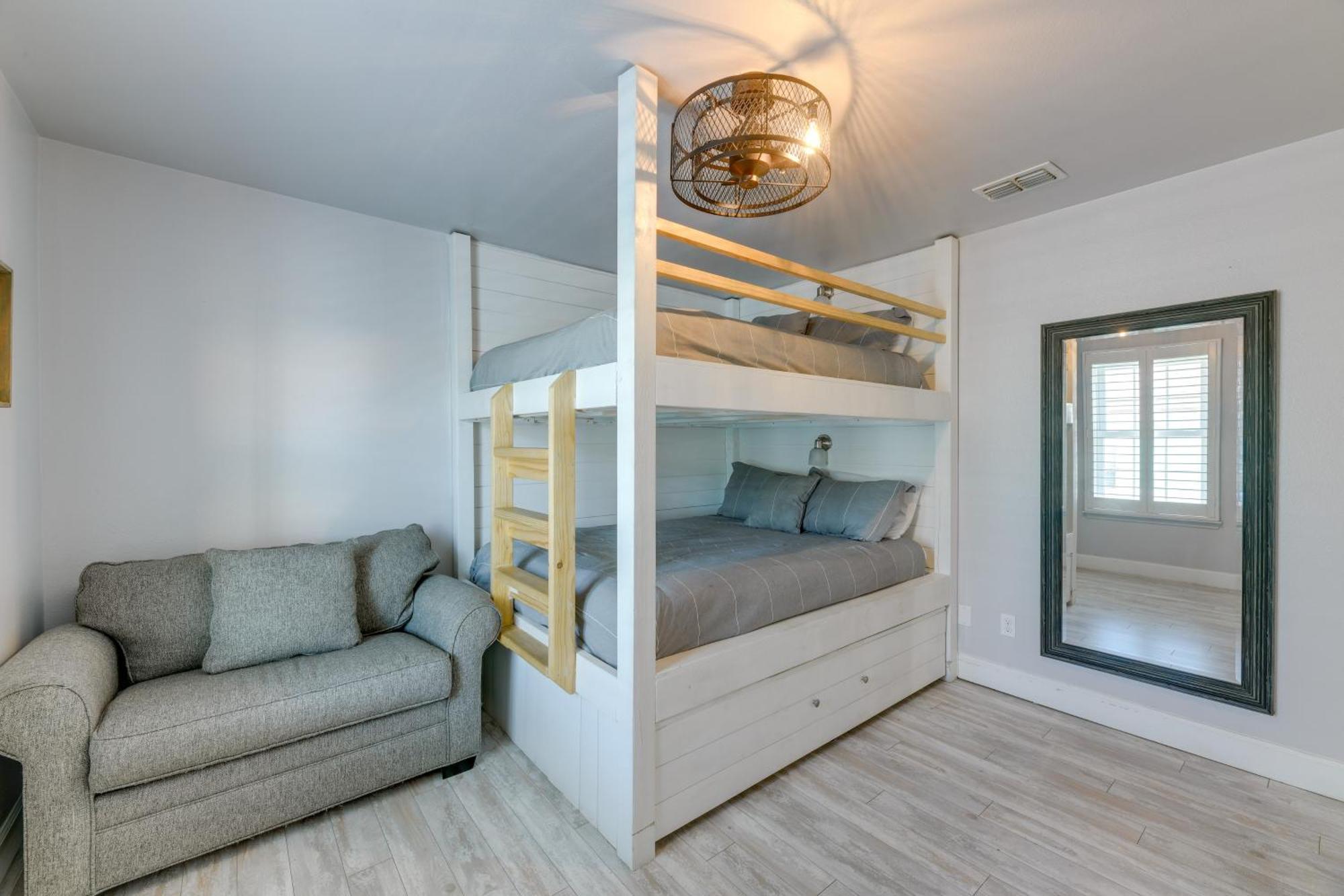 Trendy Port Aransas Home With Private Pool And Deck! Extérieur photo